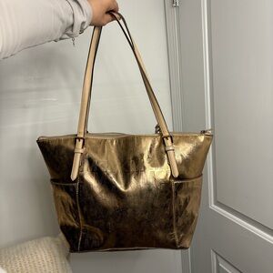 Michael Kors Purse Tote Metallic Mirror Rose Gold 12x16x4
